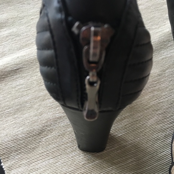 Andrew Geller sz 7 Black heels excellent condition - Picture 5 of 5
